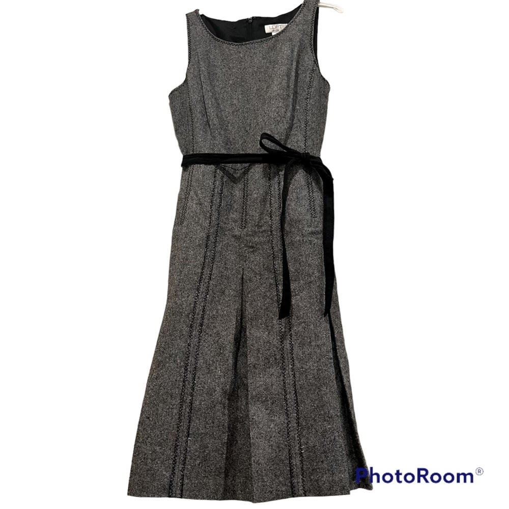 Ann Taylor Loft Wool Embroidered Pleated Dress